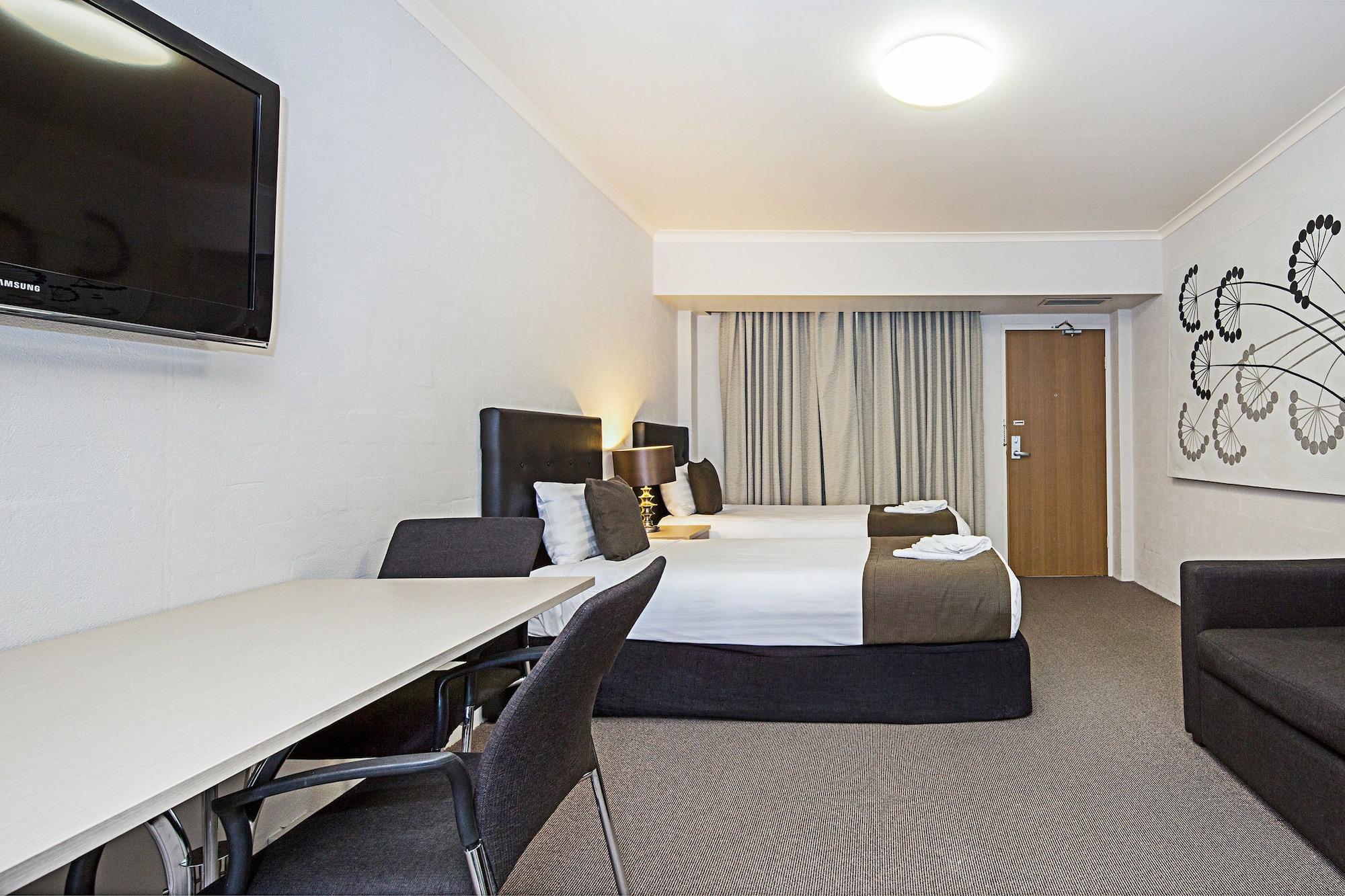 Mantra Pavilion Hotel Wagga Wagga Exterior photo