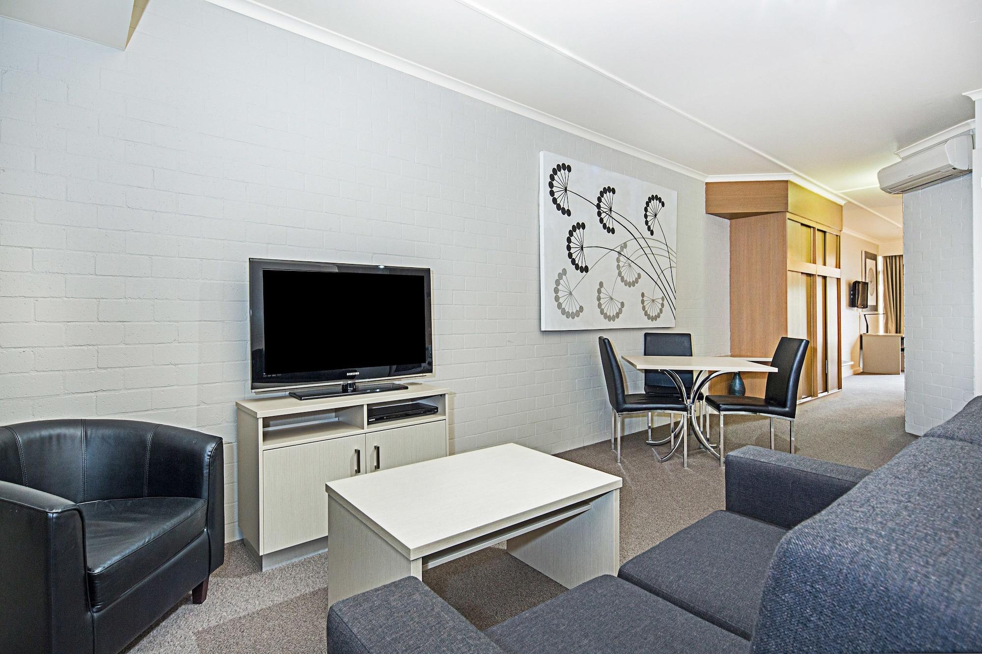 Mantra Pavilion Hotel Wagga Wagga Exterior photo